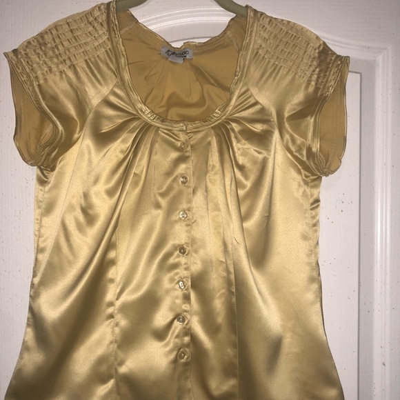 KB Studio Collection Top - Picture 2 of 6